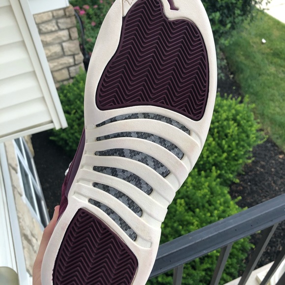 Jordan 12s Maroon - Picture 5 of 5